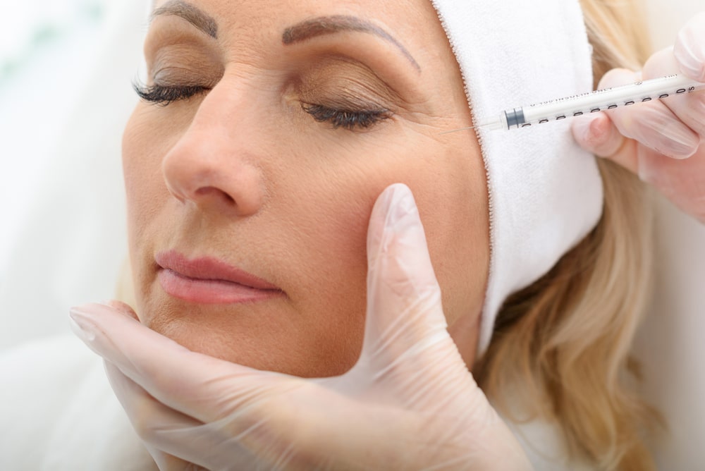 Senior,Lady,Having,Botox,Injecting,Procedure