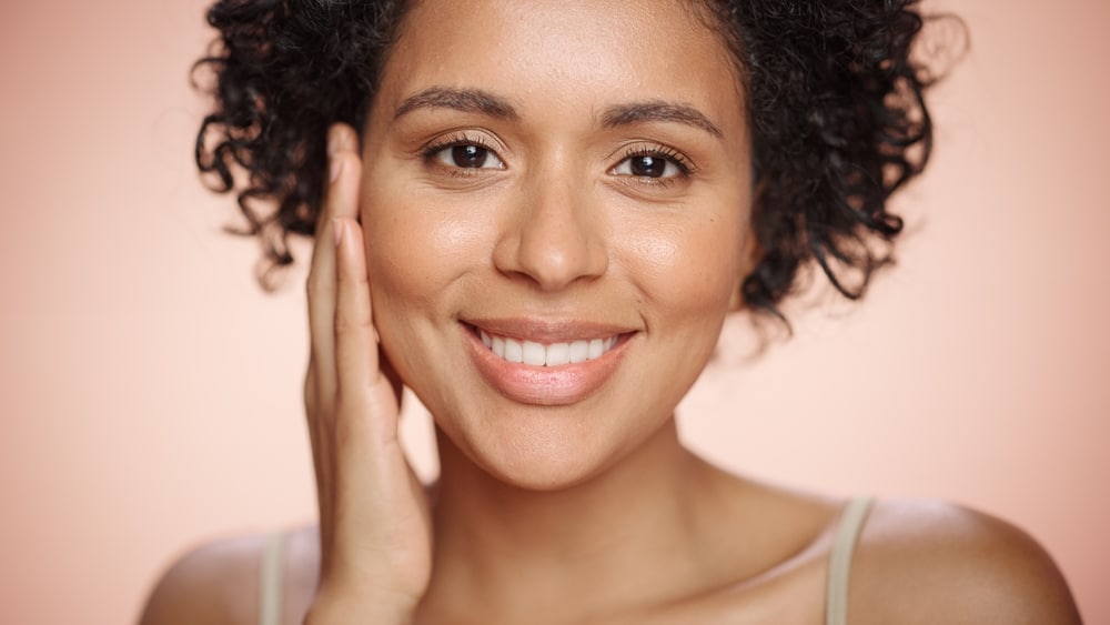 Female,Beauty,Portrait.,Beautiful,Black,Multiethnic,Latina,Woman,With,Afro